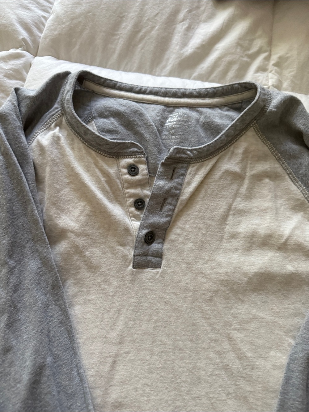 Men's Two-Tone Long-Sleeve Henley Shirt in Light Gray